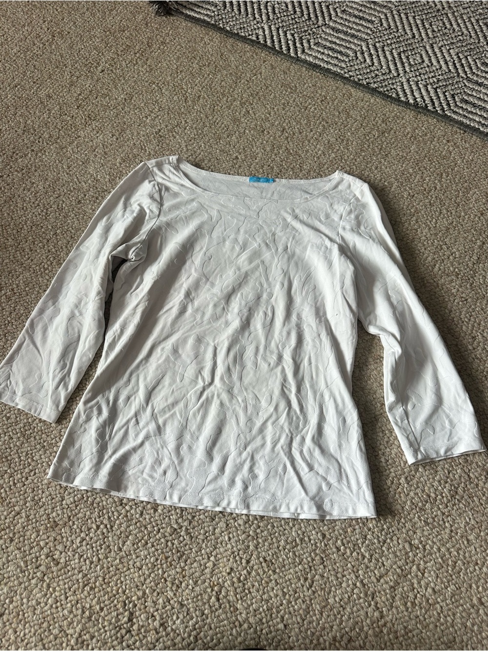 J. McLaughlin White half sleeve tee